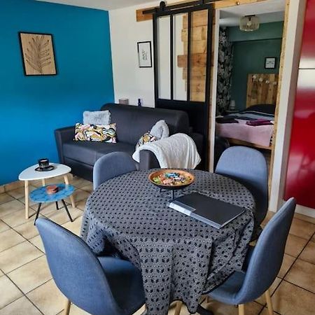Apartamento La Jolie Parenthese Longevilles-Mont-dʼOr Exterior foto