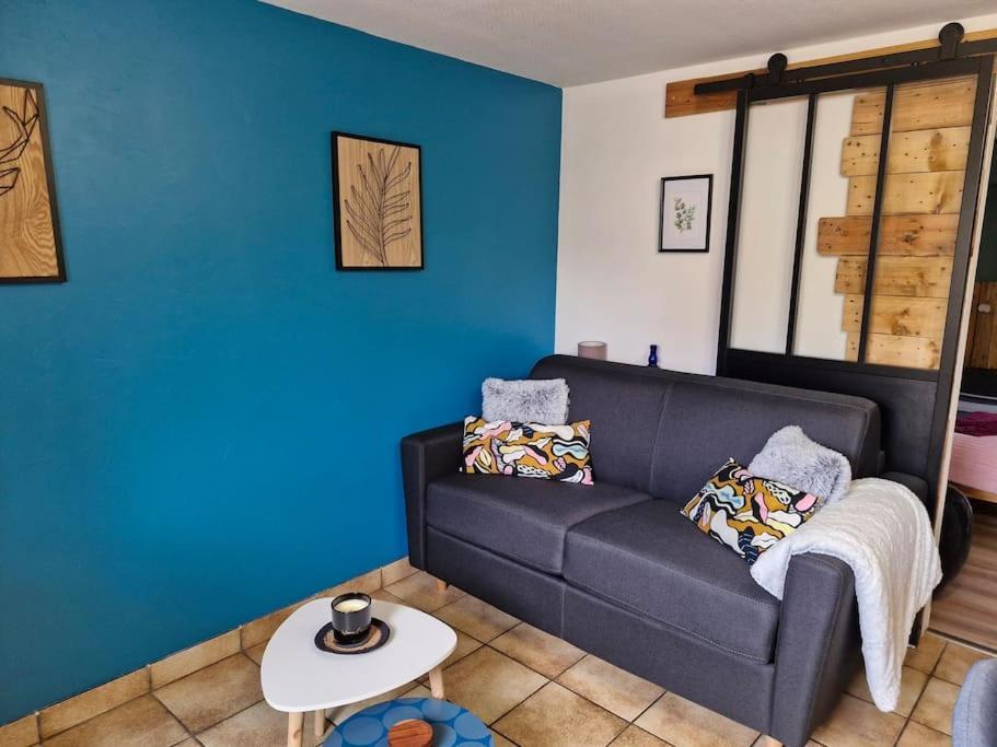 Apartamento La Jolie Parenthese Longevilles-Mont-dʼOr Exterior foto